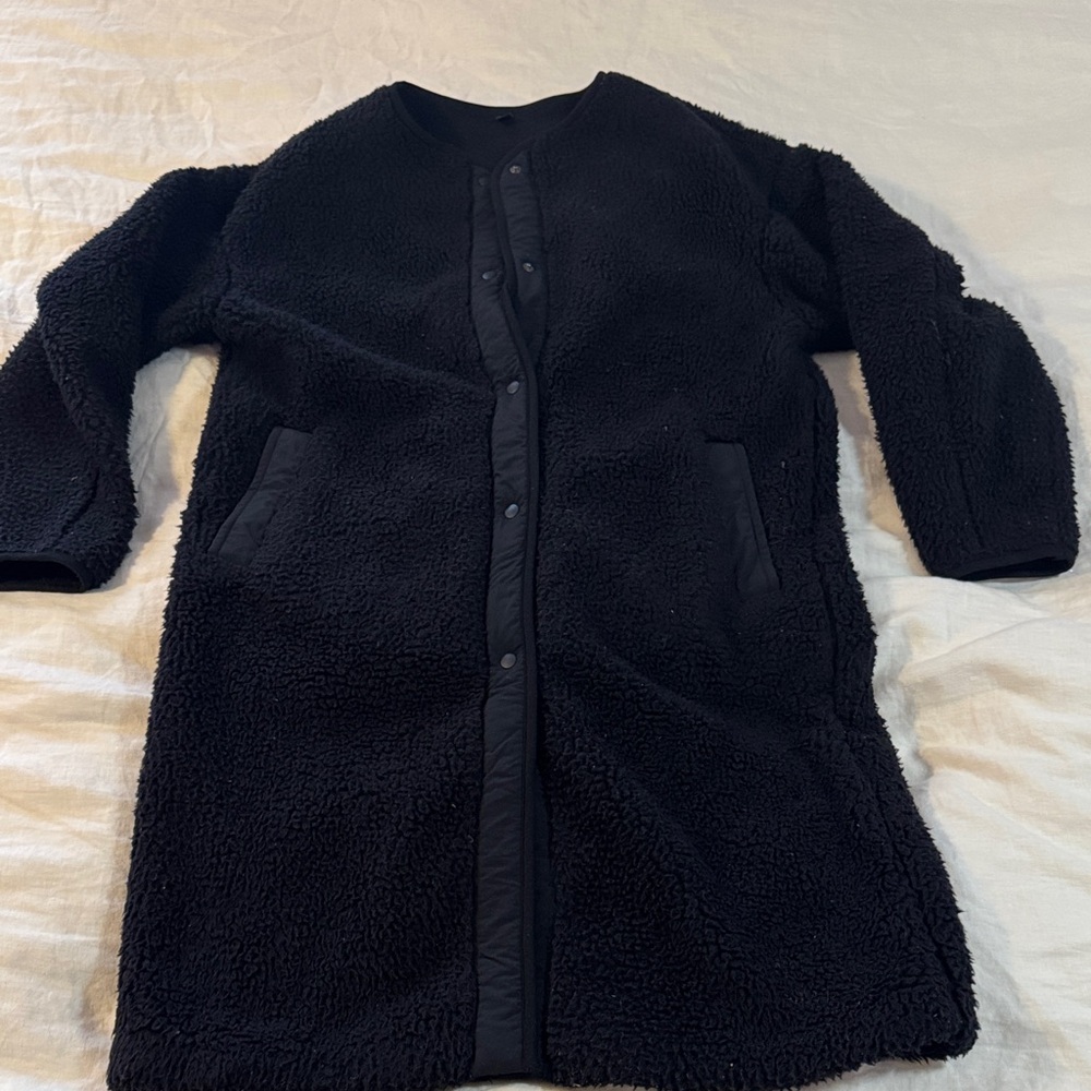 Cozy black teddy bear coat by Uniqlo, womens S